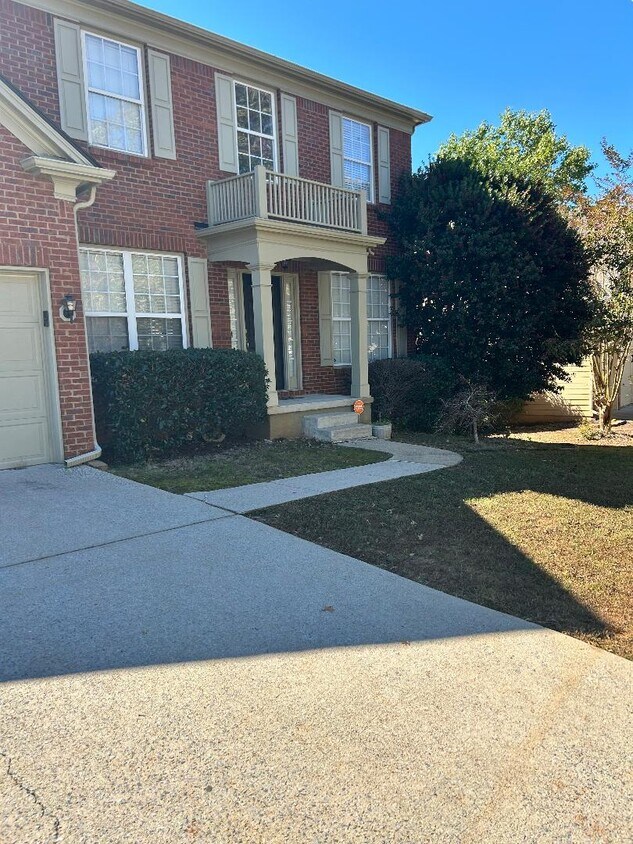 Foto principal - 3391 Spindletop Dr NW