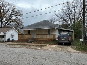 Building Photo - 119 Arnold St