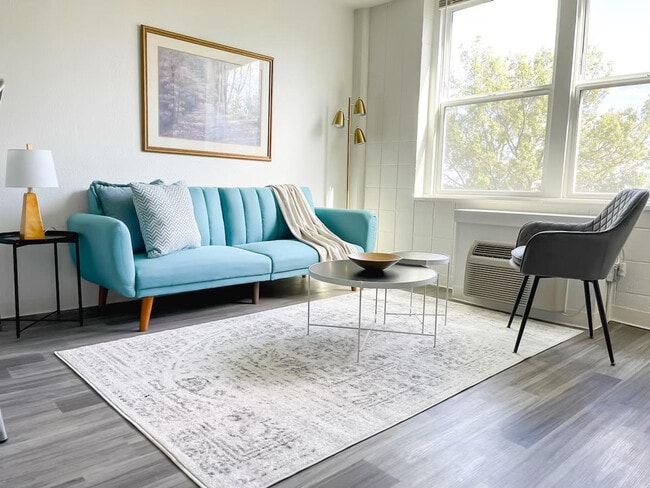 Building Photo - 2515 Burnet Ave