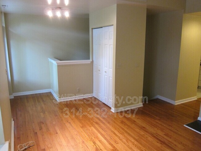 Building Photo - 3827 Shenandoah Ave