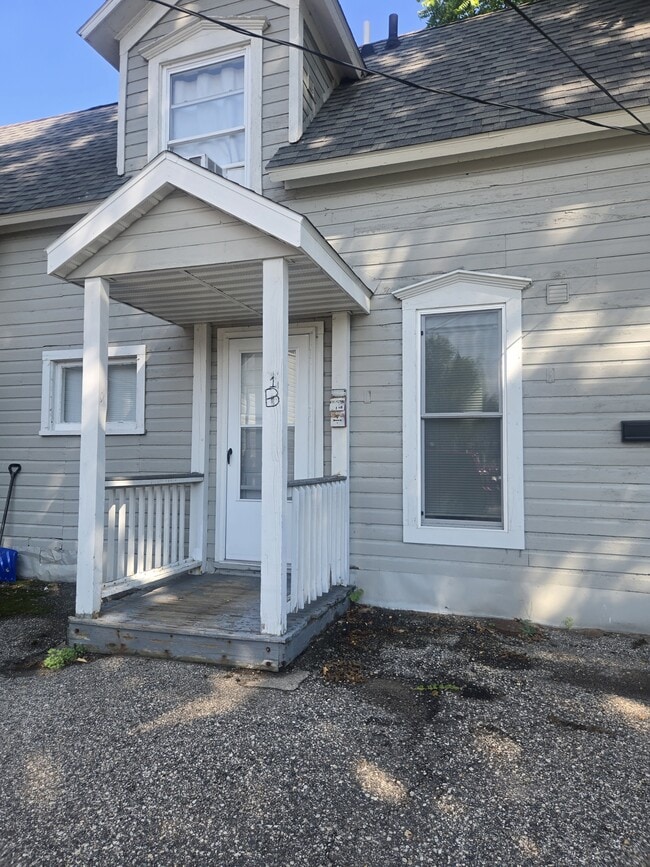 Building Photo - 319 S Shelby St