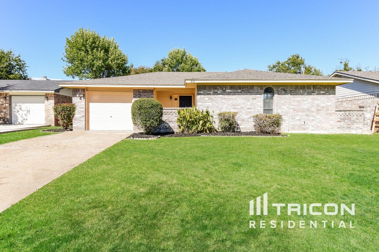 Foto principal - 816 Meadowdale Drive Royse City TX