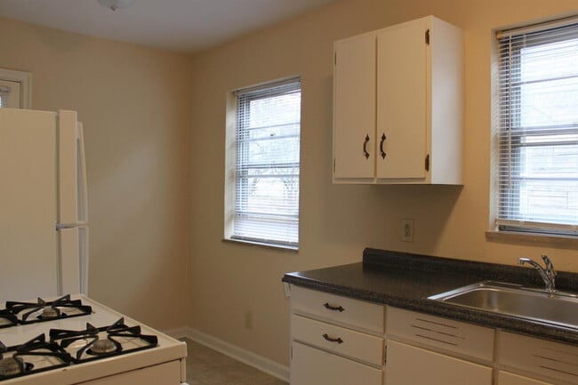 Building Photo - 2137 Coburn Blvd