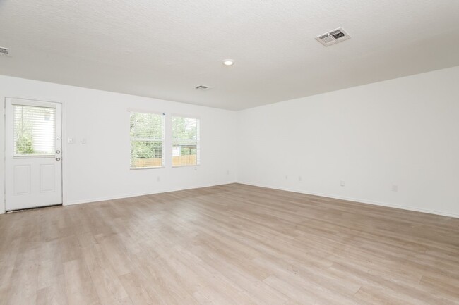 Building Photo - 2919 Ruby Crossing