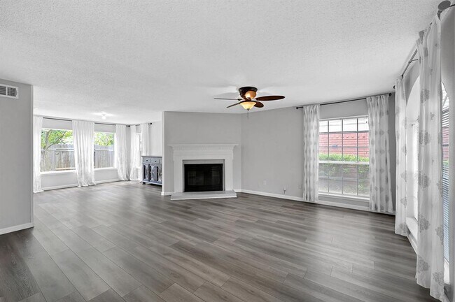 Foto del edificio - 2226 Robinsons Ferry