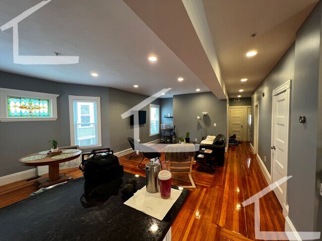Foto del edificio - Gorgeous House with Luxury Appliances, Spa...