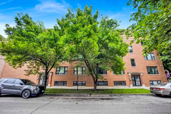 Building Photo - 3800 W Altgeld St