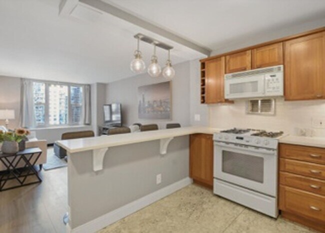 Foto del edificio - Highly desirable 1b apartment in Lakeshore East