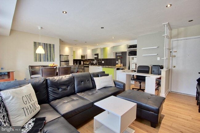 Building Photo - 10026 Fair Wds Dr