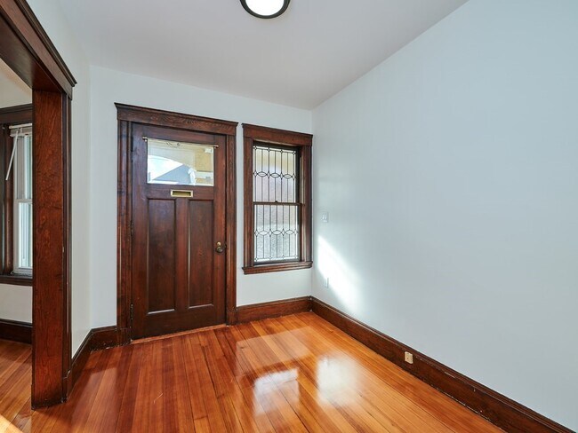 Foto del edificio - 60 Harriet Ave