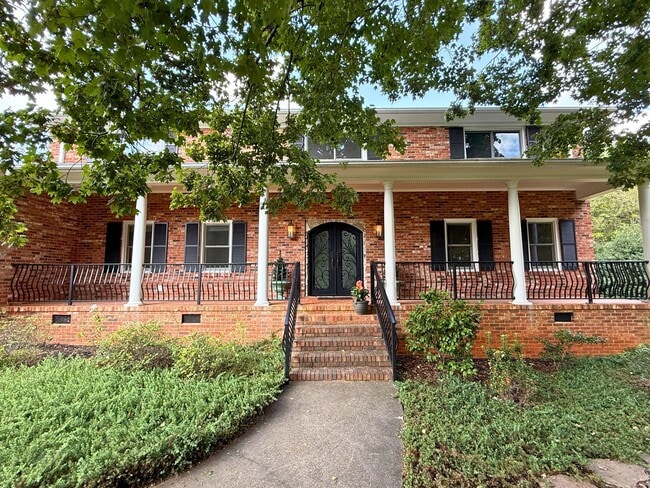 Building Photo - 125 St Augustine Dr