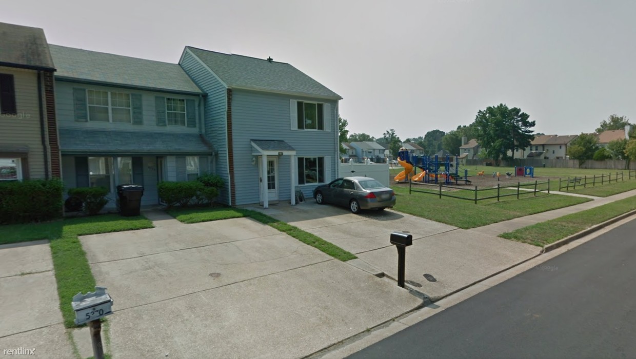 Primary Photo - 5370 Grand Lake Cres