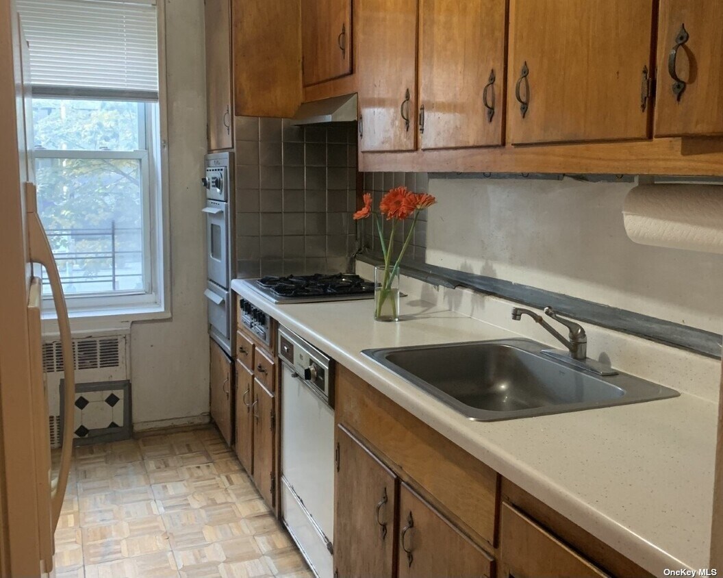 Foto principal - 144-30 Sanford Ave