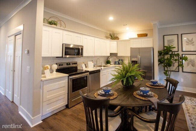 Building Photo - 2 br, 2 bath Townhome - 1600 Bethany Rd