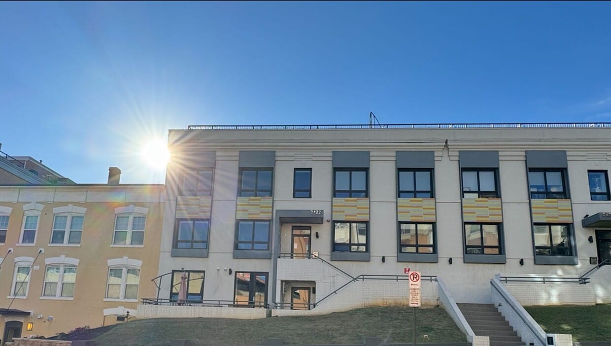 Primary Photo - Cozy 2 BR/2 BA Condo in Reed-Cooke!