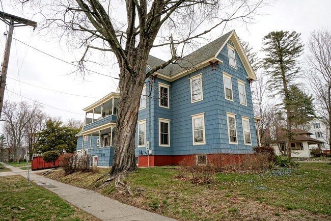 Foto del edificio - 53 Gale Ave