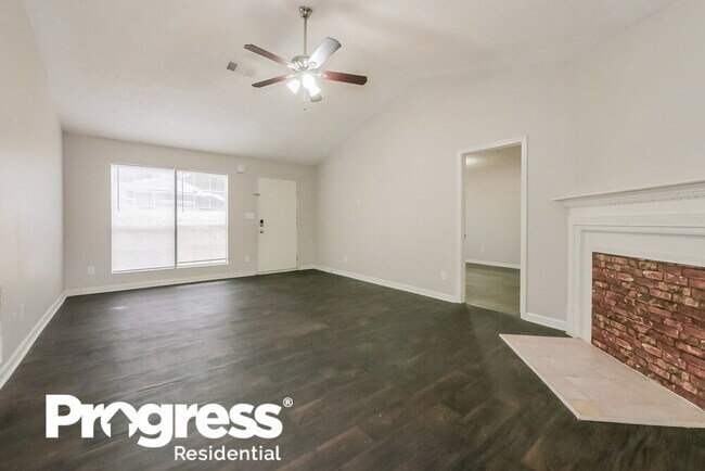 Foto del edificio - 9149 Fairway Ct