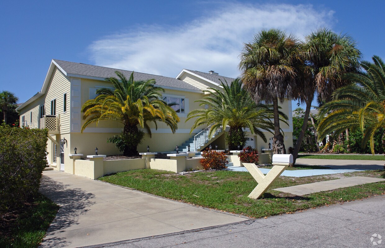 404 80th St, Holmes Beach, FL 34217 Apartments in Holmes Beach, FL