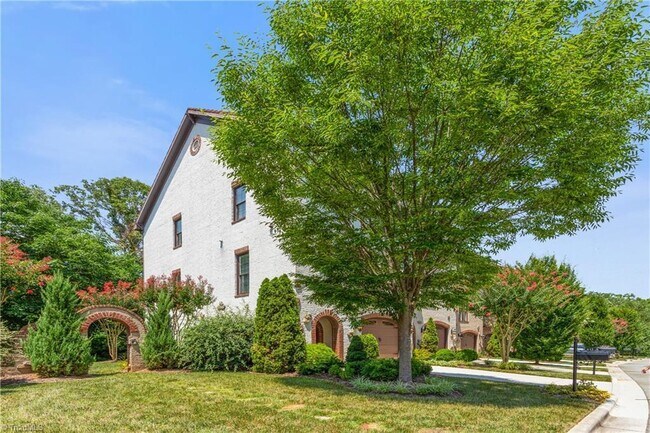 Foto del edificio - 812 Pisgah Church Rd