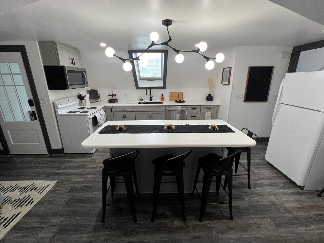 Foto principal - 90 Highland Ave