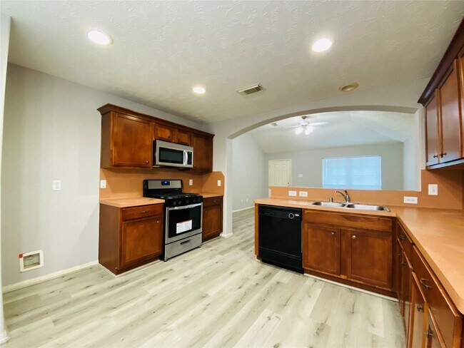 Foto del edificio - 19207 Caledonia Dr