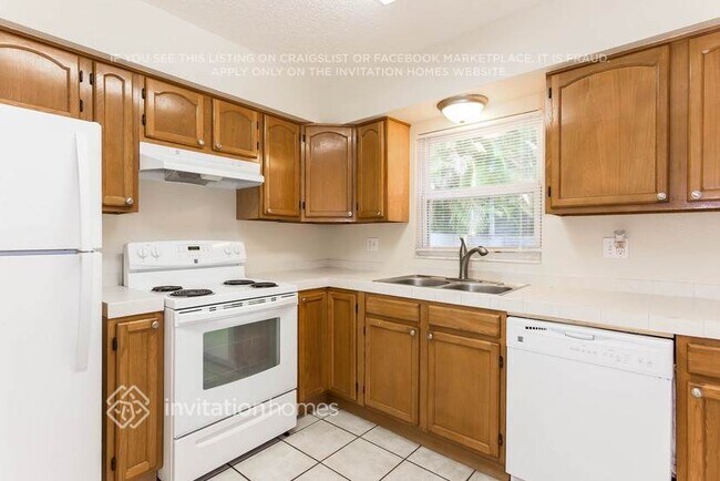 Foto del edificio - 5843 60th St N