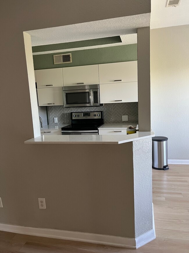 Foto del edificio - 8200 Neely Dr
