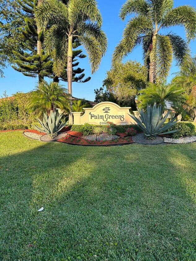Foto principal - 5890 Sugar Palm Ct