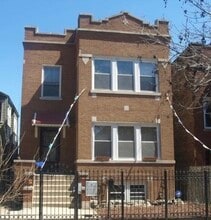 Building Photo - 2453 N Tripp Ave