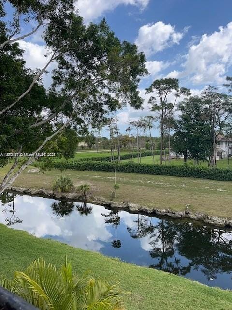 Foto del edificio - 5721 Riverside Dr