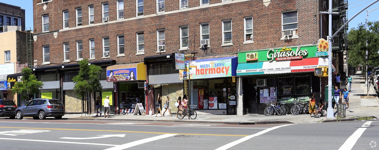 Building Photo - 2601-2613 Webster Ave