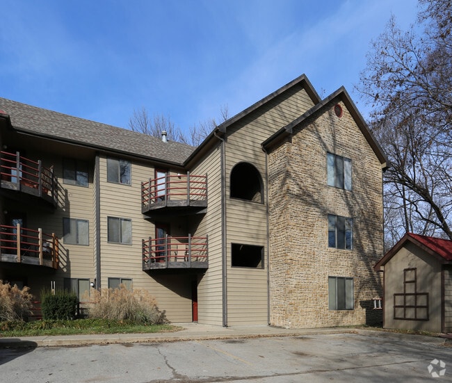 Building Photo - Briarstone