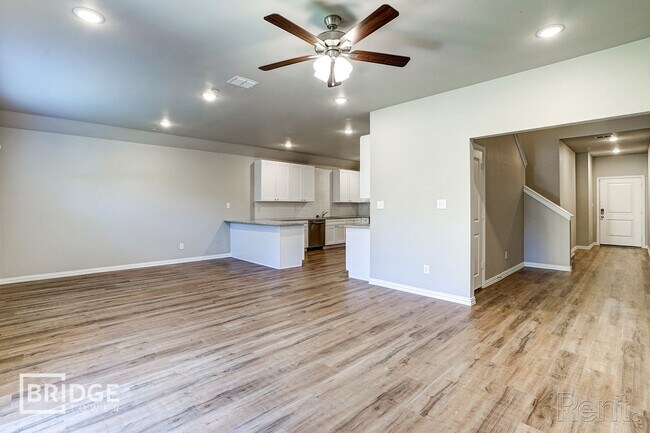 Foto del edificio - 1235 Sunnyvale Ln