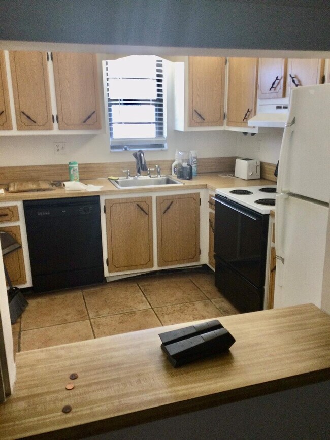 Foto del edificio - 9233 SW 8th St