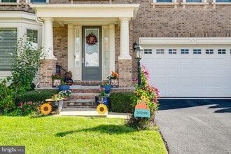 Building Photo - 23582 Prosperity Ridge Pl