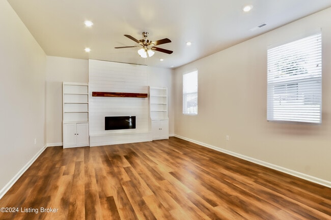 Foto del edificio - 443 Vildana Wy