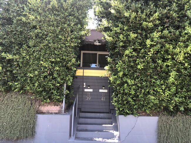 Building Photo - 1141 N Virgil Ave
