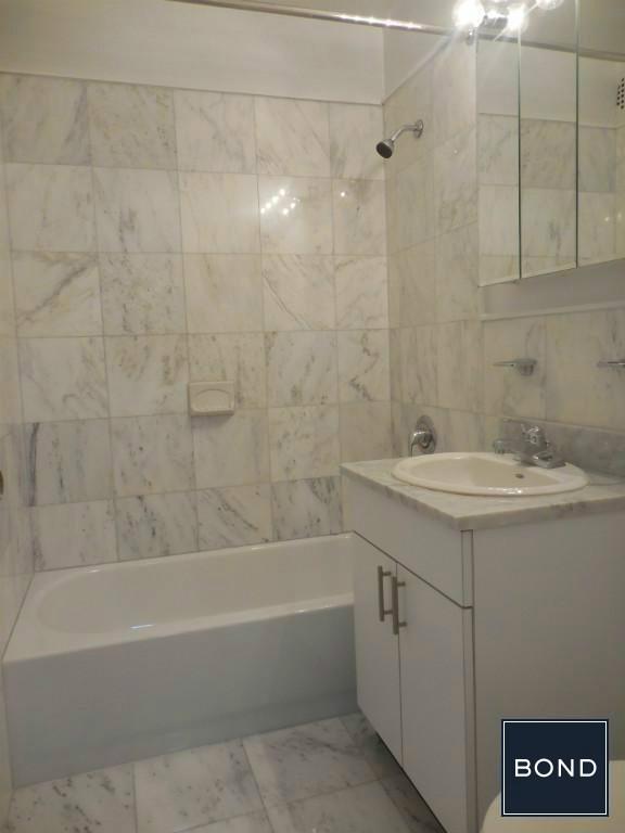 Foto del edificio - 315 E 73rd St