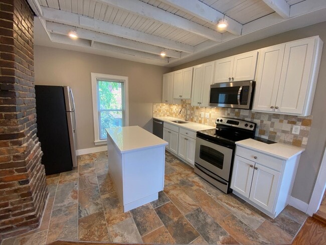 Building Photo - Hunter Ave 1273-1275 TNB