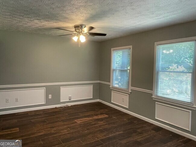 Building Photo - 3076 Mill Falls Ct