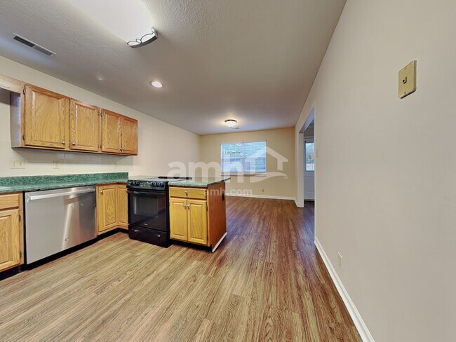 Foto del edificio - 1112 Oak Haven Rd