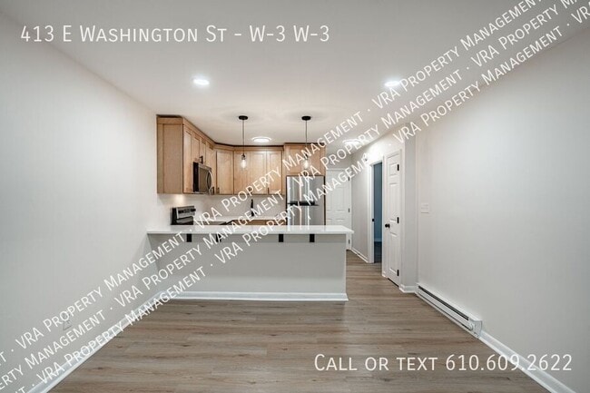 Building Photo - 413 E Washington St