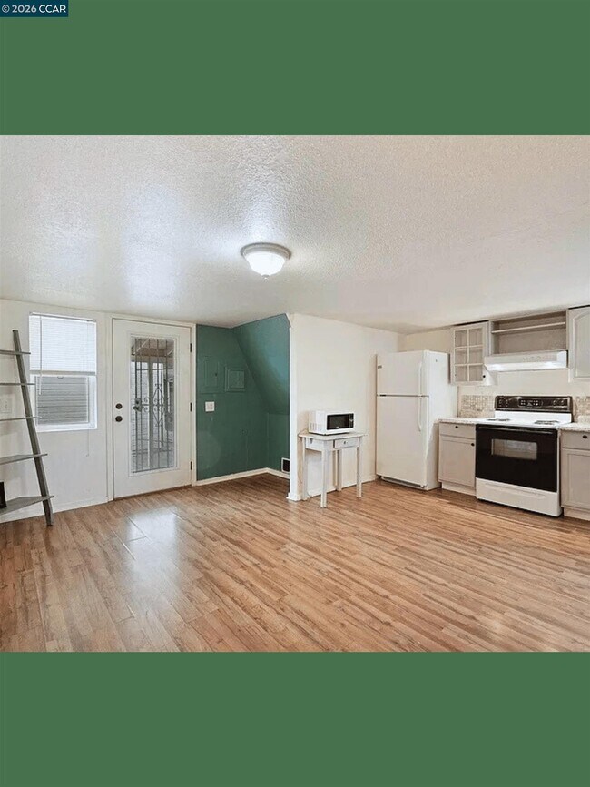 Foto del edificio - 326 1/2-E 1/2 Locust St