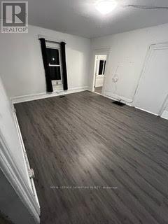 Building Photo - 103 Shuter St