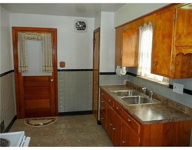 Foto del edificio - 310 Onyx Ave