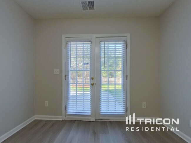 Foto del edificio - 133 Cottage Lake Way