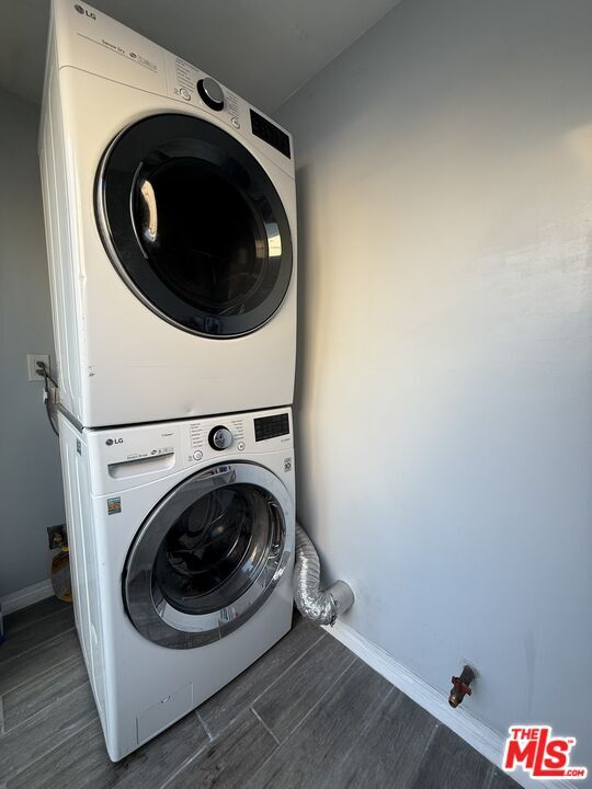 Foto del edificio - 10745 Saticoy St