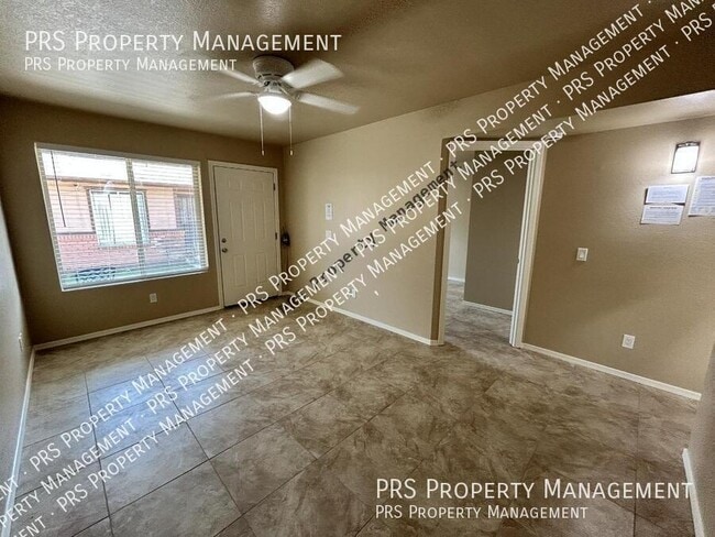Building Photo - 551 S Lesueur-Unit 1