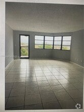 Building Photo - 20840 San Simeon Way