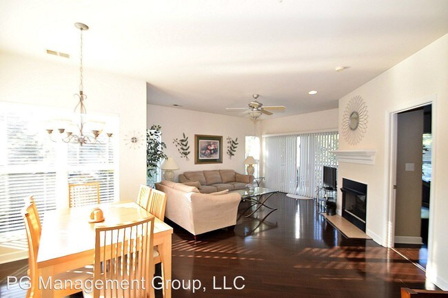Building Photo - 7832 Village Harbor Dr
